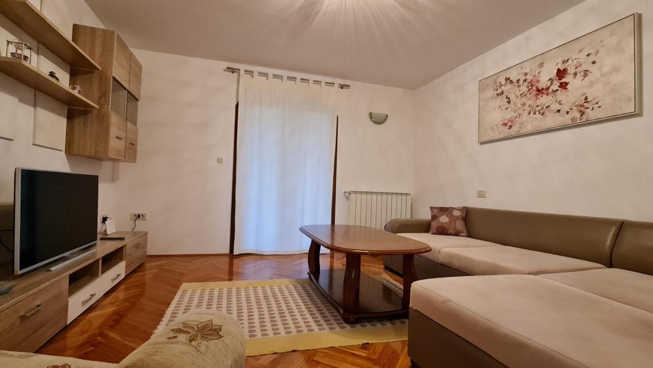 Apartamento Minhen Muntić Exterior foto